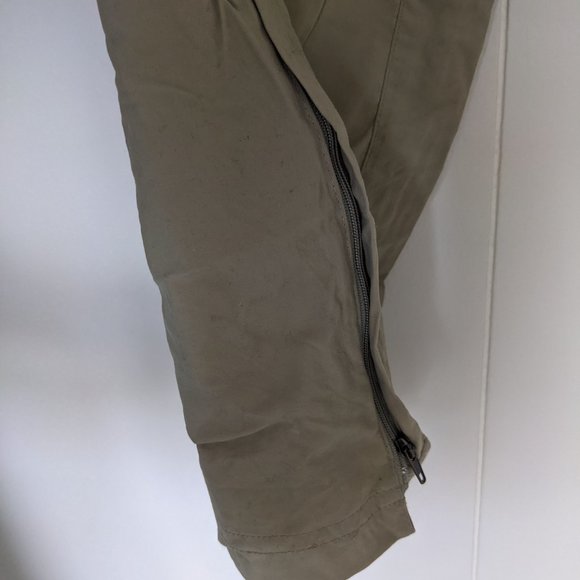 Bug-repellant adventure pants! - Picture 5 of 8